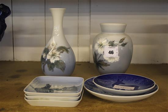 2 Copenhagen vases, etc